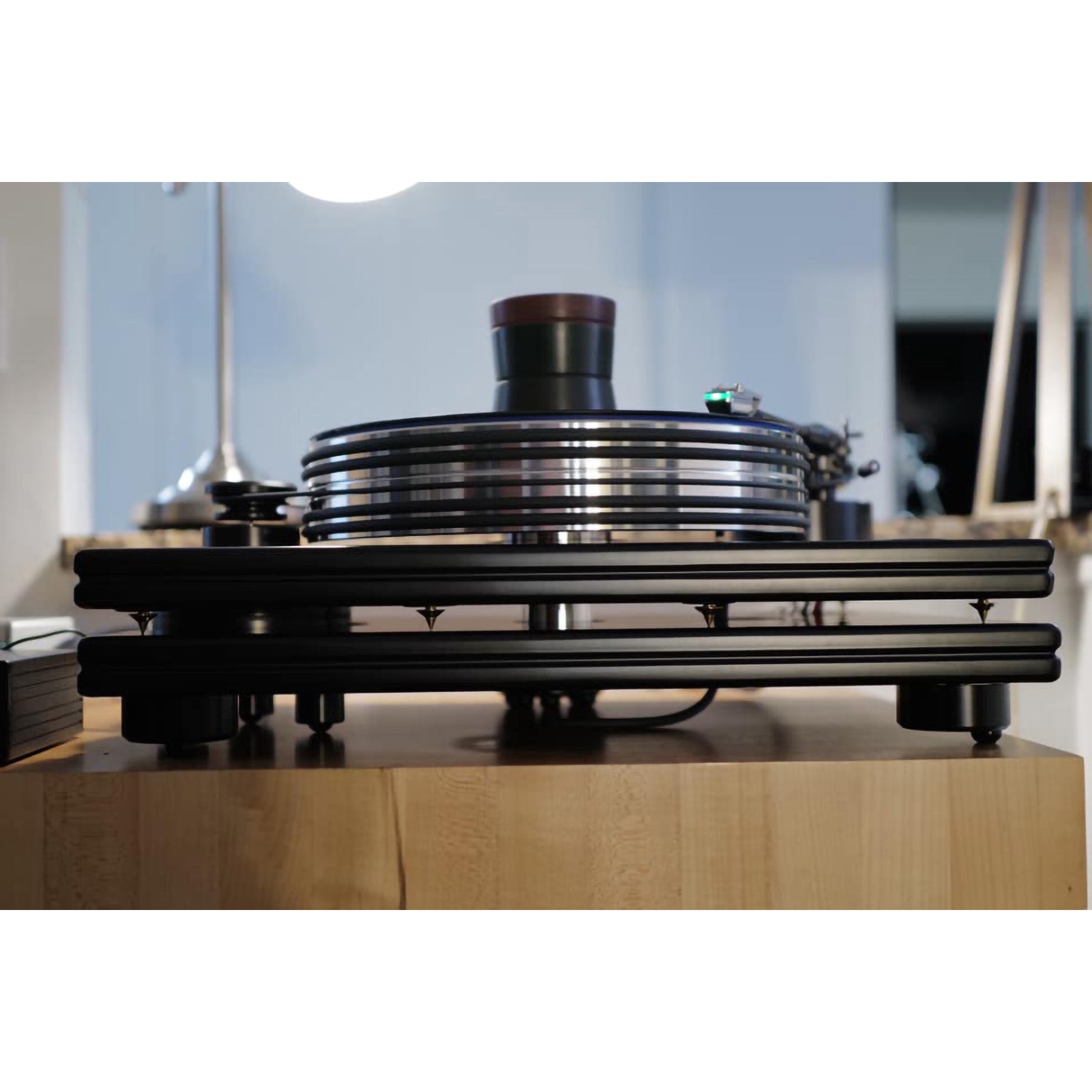 Pear Audio Kid Thomas Turntable