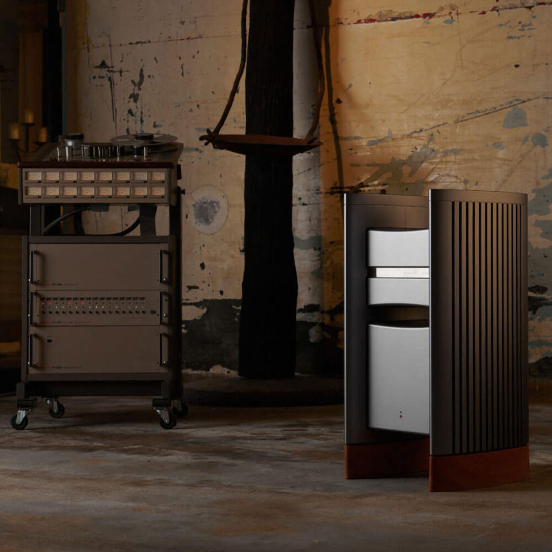 Halcro Eclipse Stereo Statement Single Chassis Stereo Power Amplifier