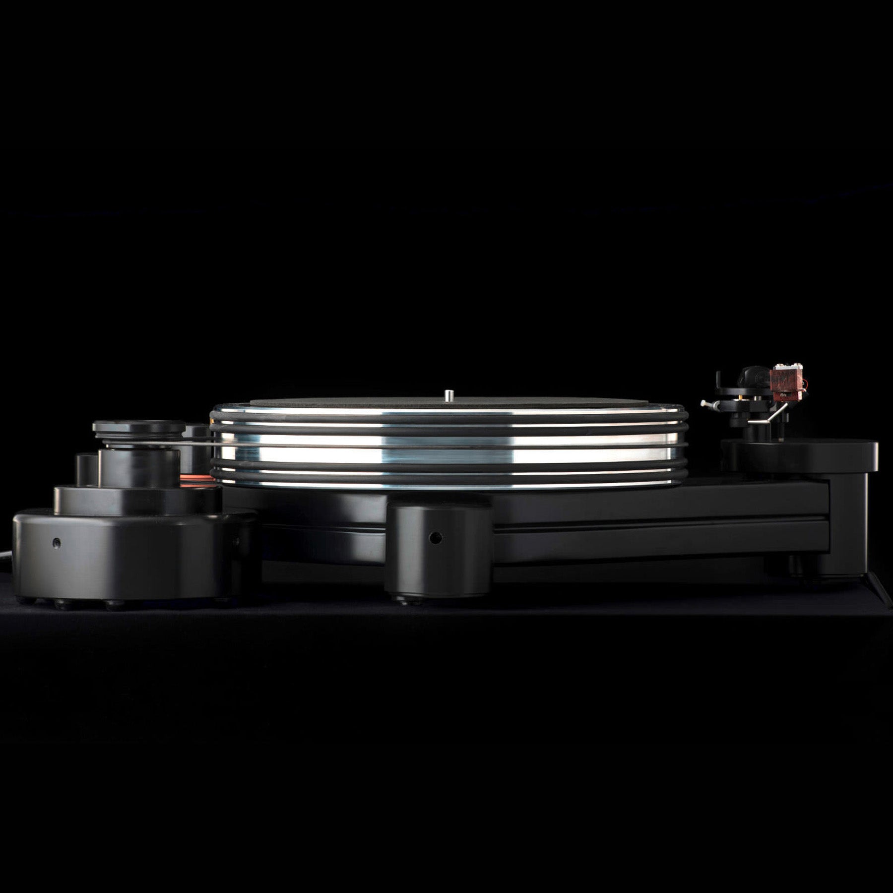Pear Audio Odar Reference Turntable with Cornet 3 Tonearm and PSU