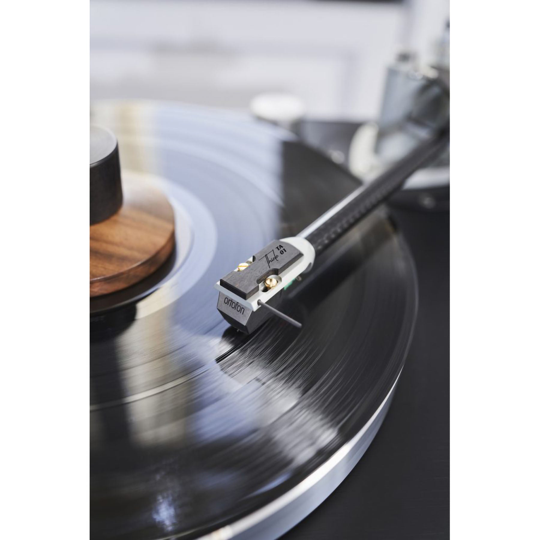 Thiele TA01 Zero Tracking Angle Tonearm