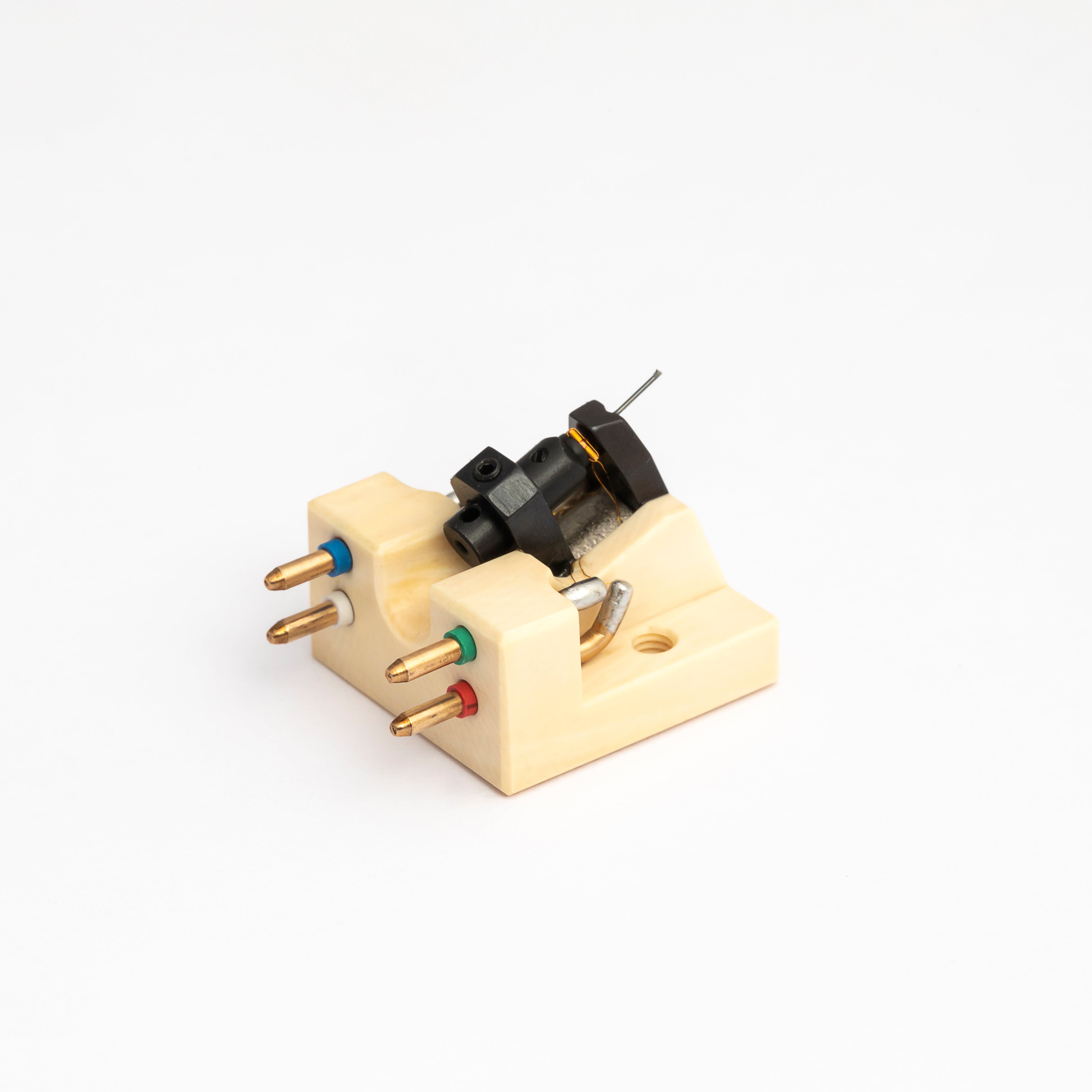 Aidas Mammoth Tusk (Baby) Pure Gold Coil Series AU Stereo MC Phono Cartridge