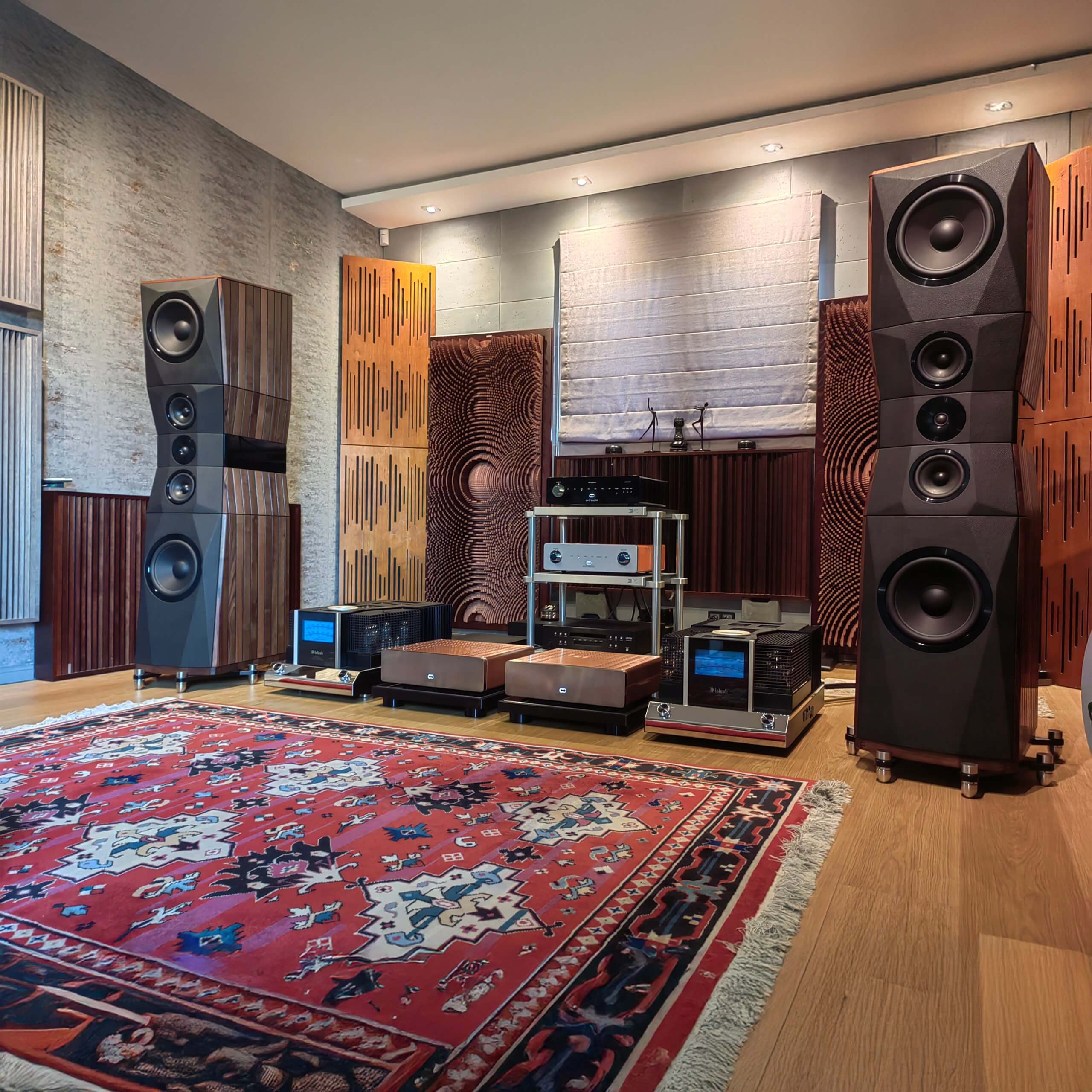 Peak Consult Dragon Legacy 3-way Ported Multi-driver Reference Floorstanding Speaker (pair)