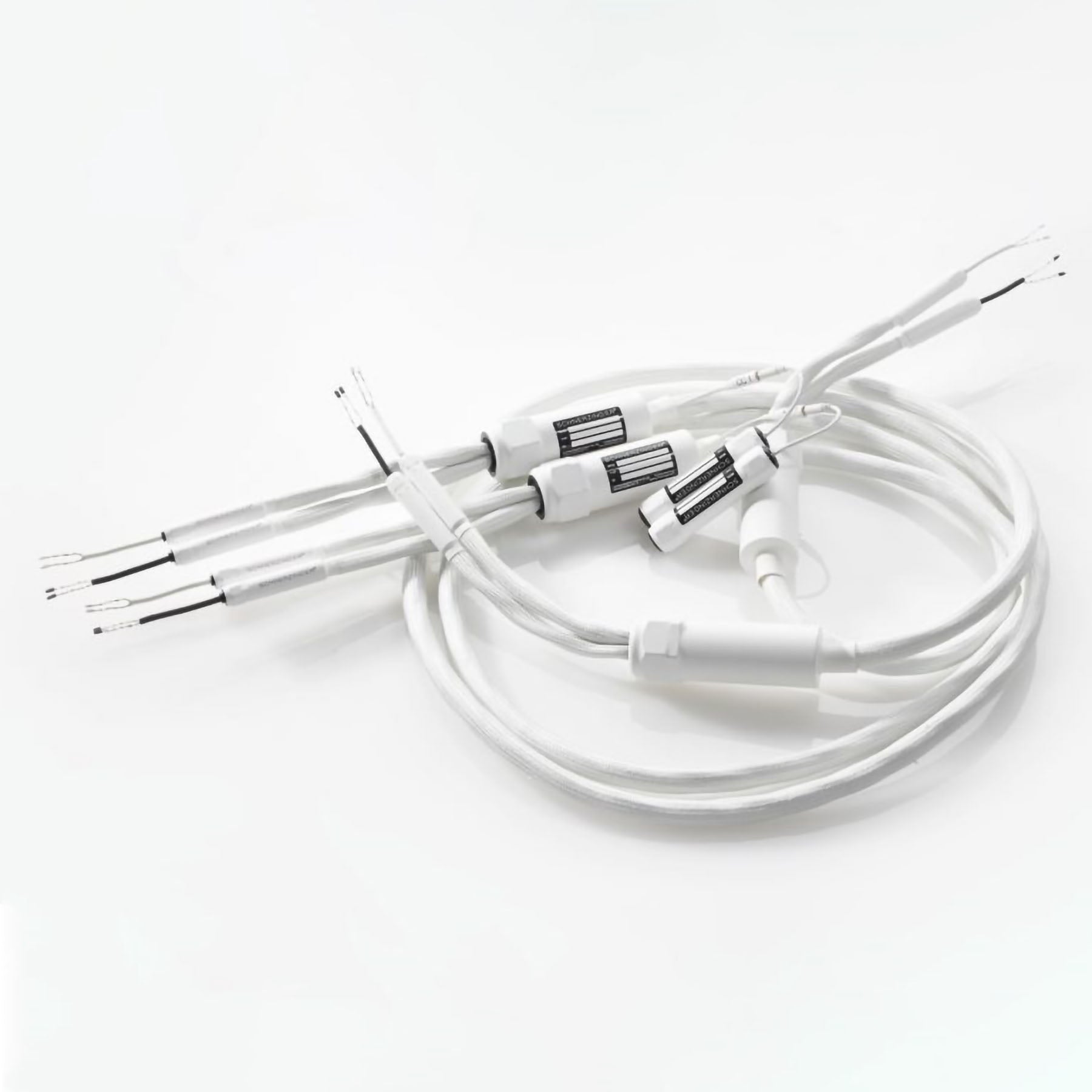 Schnerzinger Resolution Two Speaker Cables