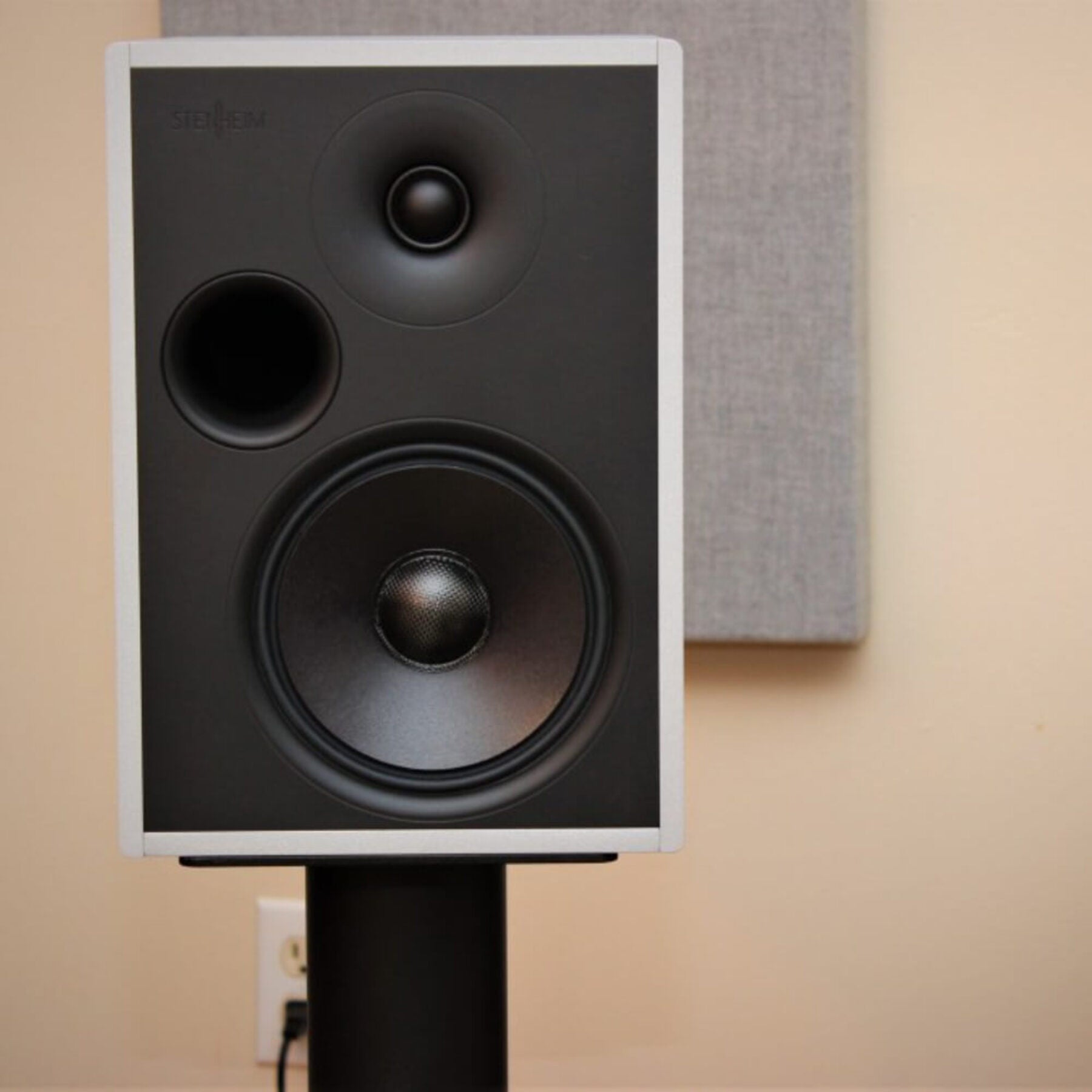 Stenheim Alumine Two 2-way Stand Mount Speaker